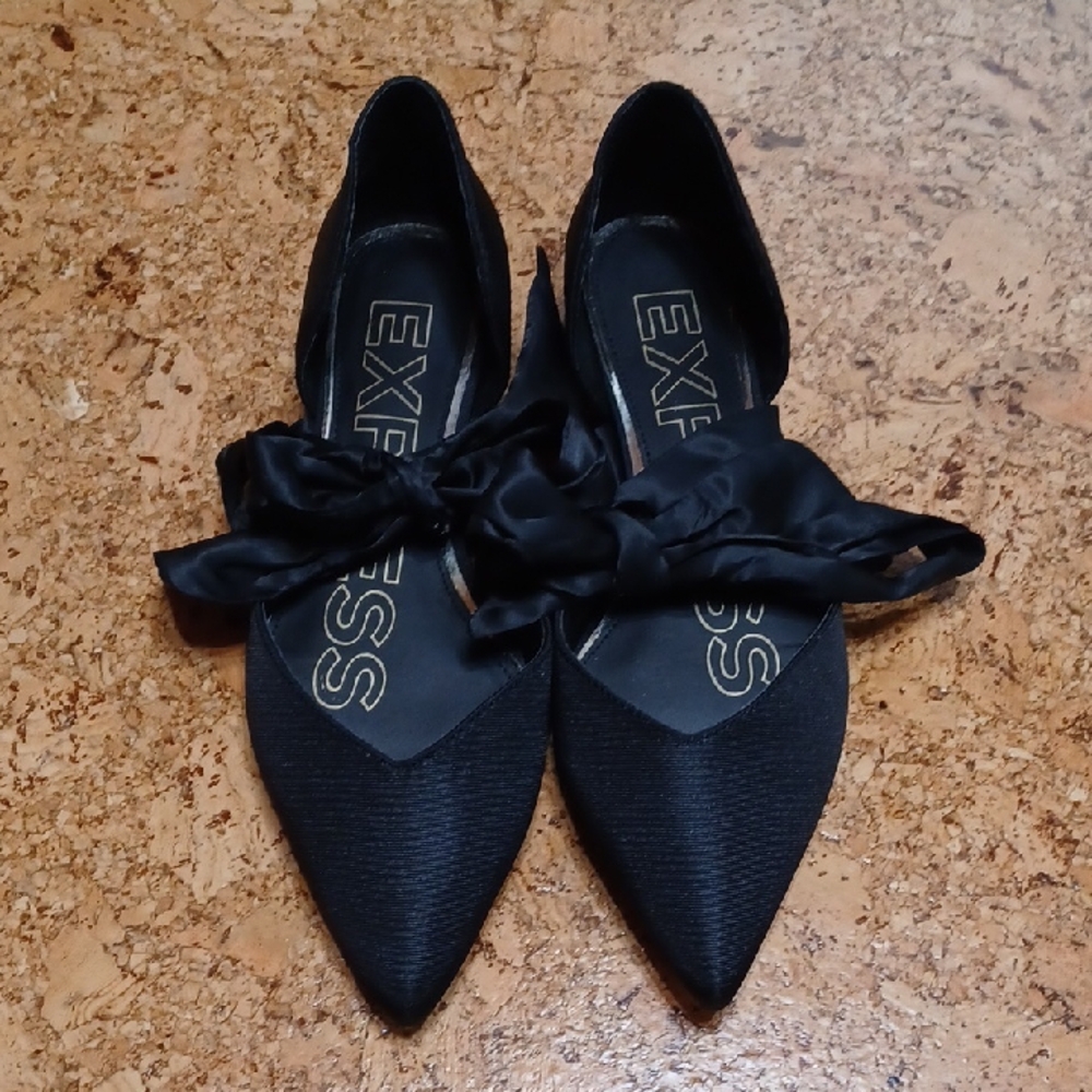 Express Women's Satin Ballet Flats With Ribbon Ties Size 8.5